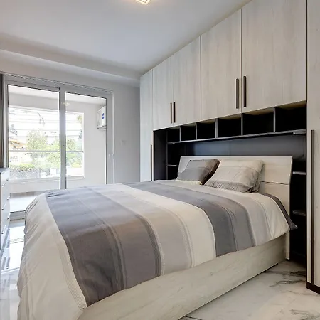 Appartement Modern Steps To St George's Bay