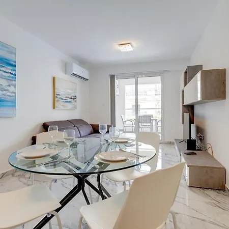 Modern Steps To St George's Bay Apartamento St. Julian's