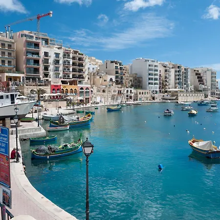 Modern Steps To St George's Bay شقة سانت جوليان
